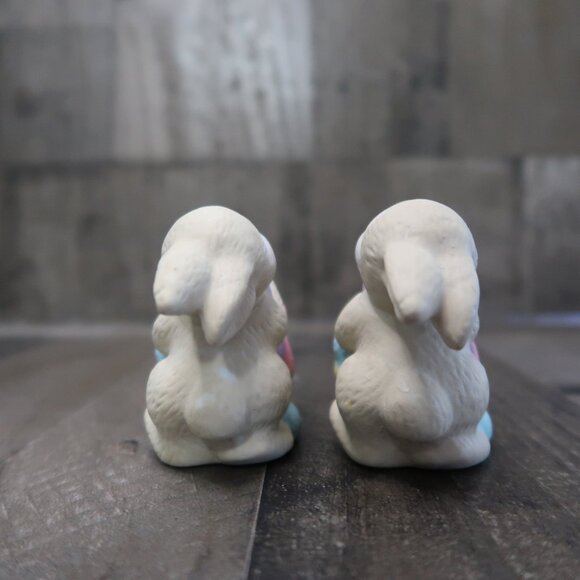 Pair of Porcelain Easter Bunny Candlestick Holders Vintage Easter Egg Rabbit - Picture 4 of 5